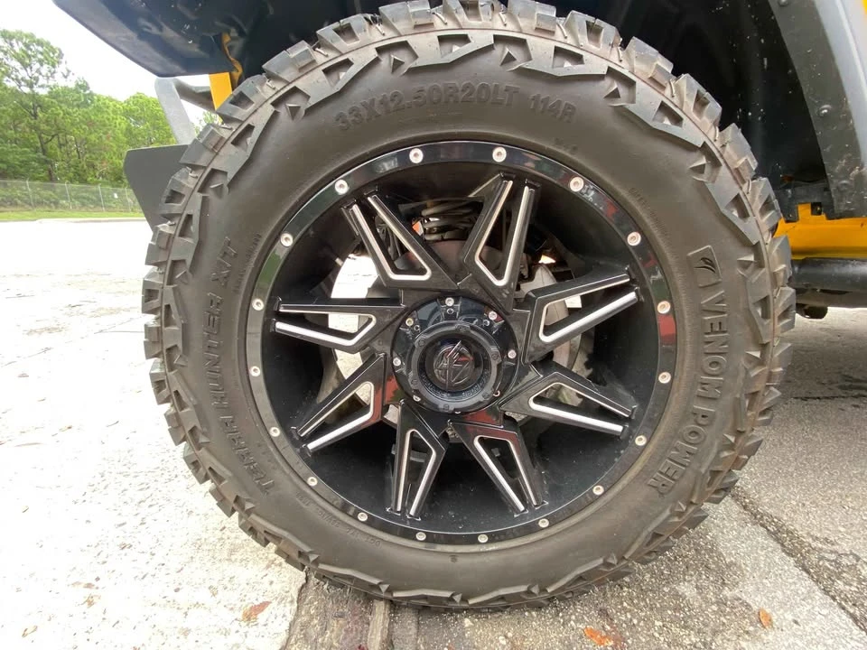 2020 Jeep JL Wrangler - Image 9 of 13