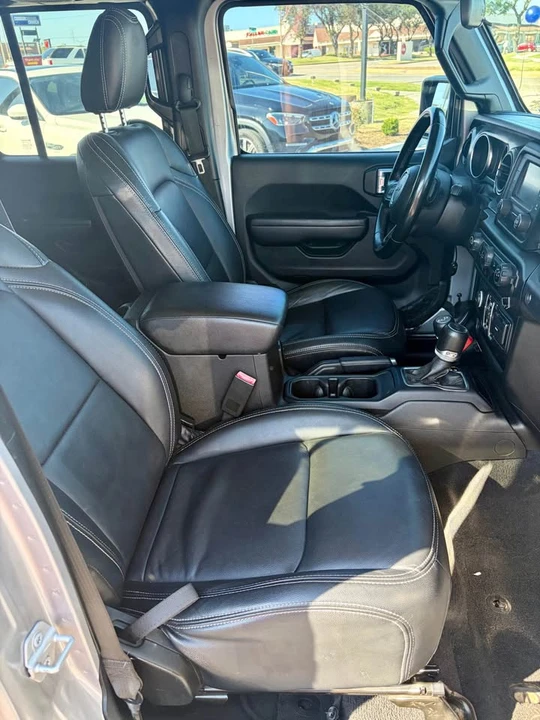 2020 Jeep JL Wrangler - Image 9 of 9