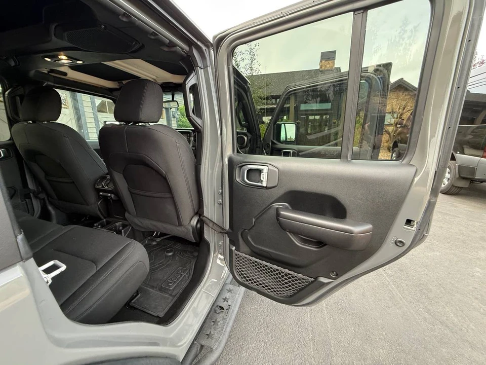 2020 Jeep Wrangler - Image 21 of 22