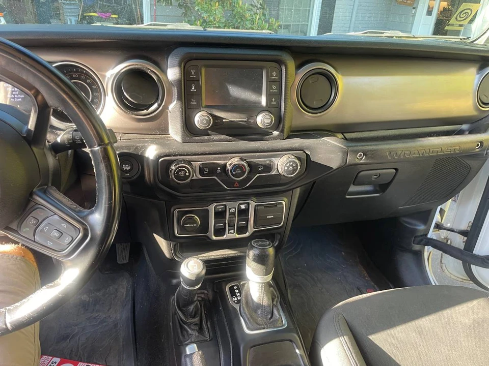 2020 Jeep JL Wrangler - Image 6 of 20