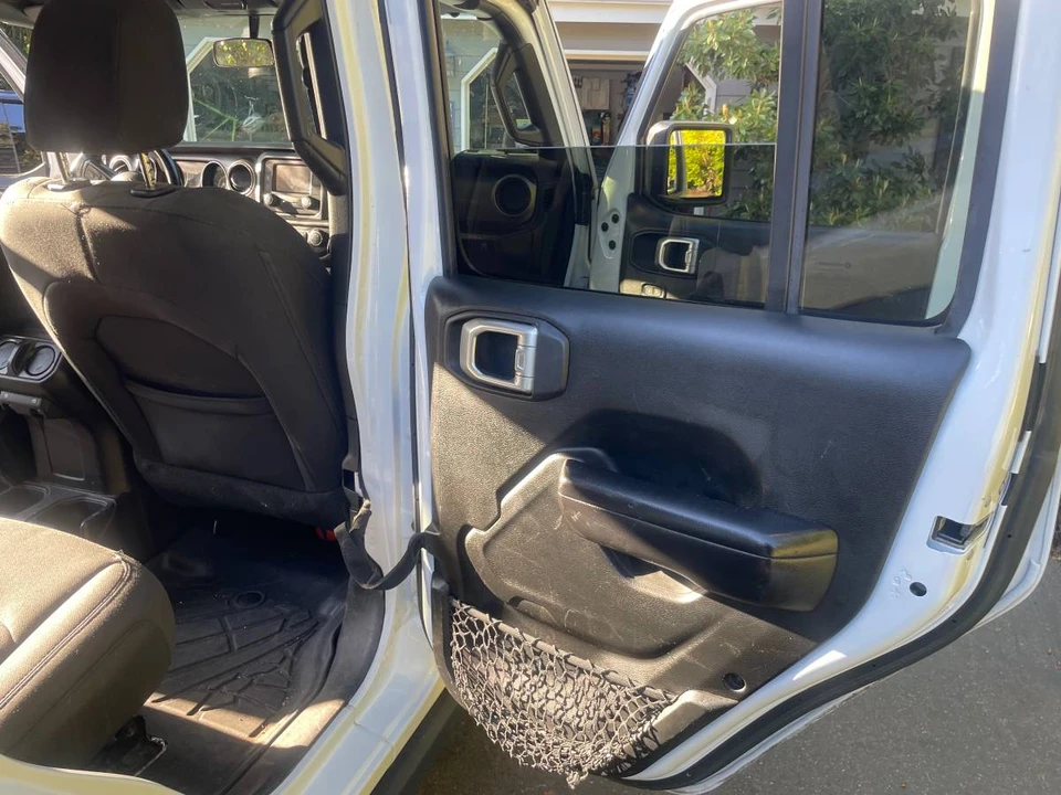 2020 Jeep JL Wrangler - Image 14 of 20