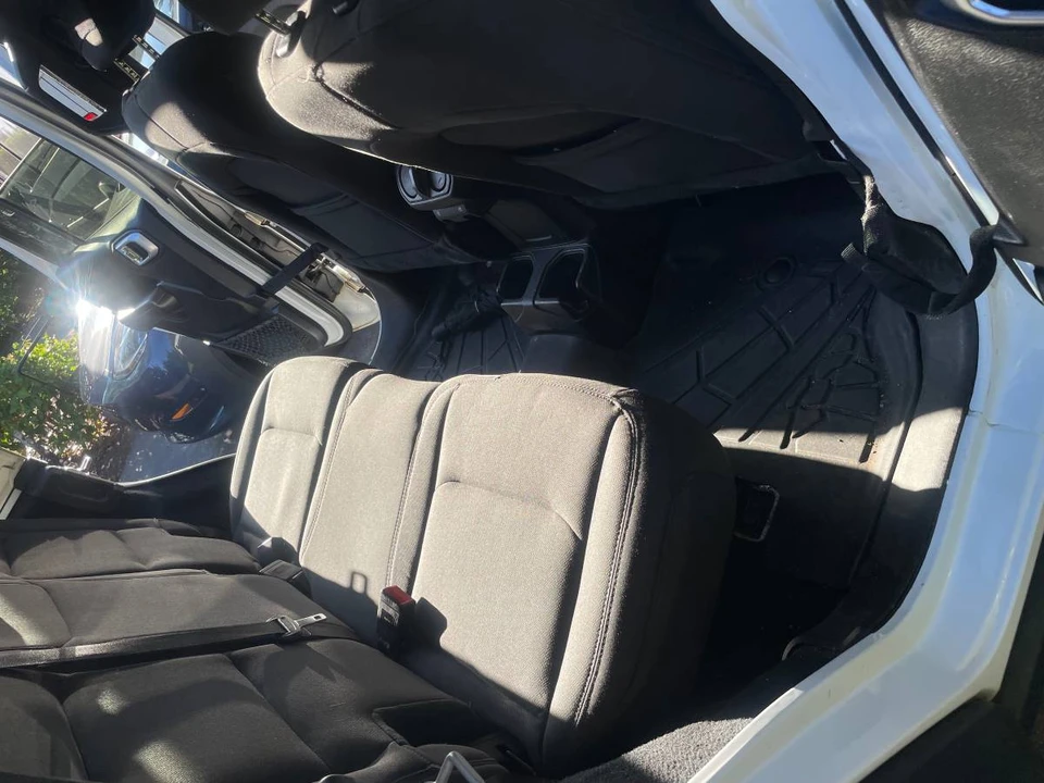2020 Jeep JL Wrangler - Image 13 of 20