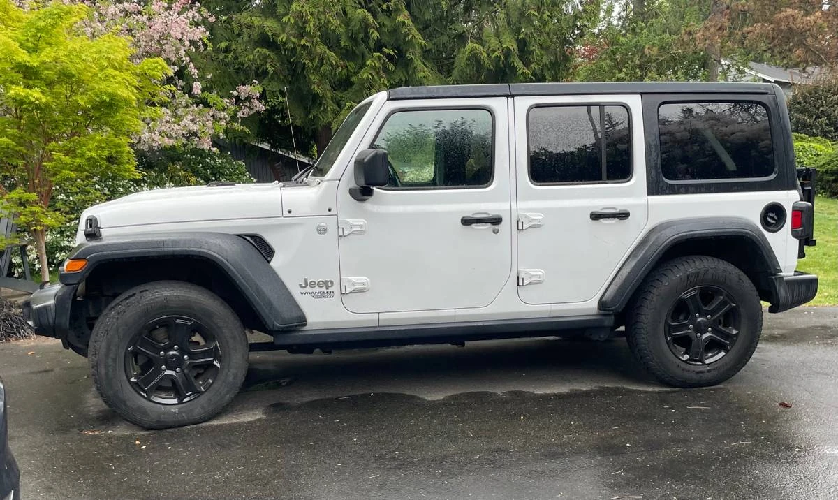 2020 Jeep JL Wrangler - Image 3 of 20