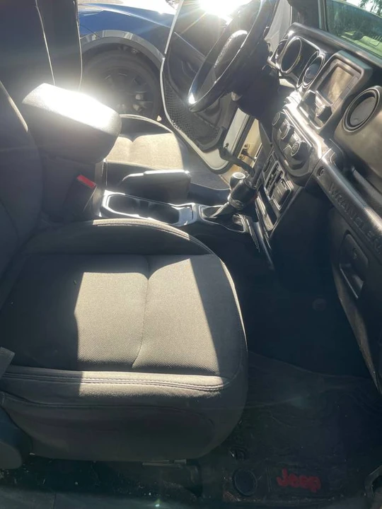2020 Jeep JL Wrangler - Image 18 of 20