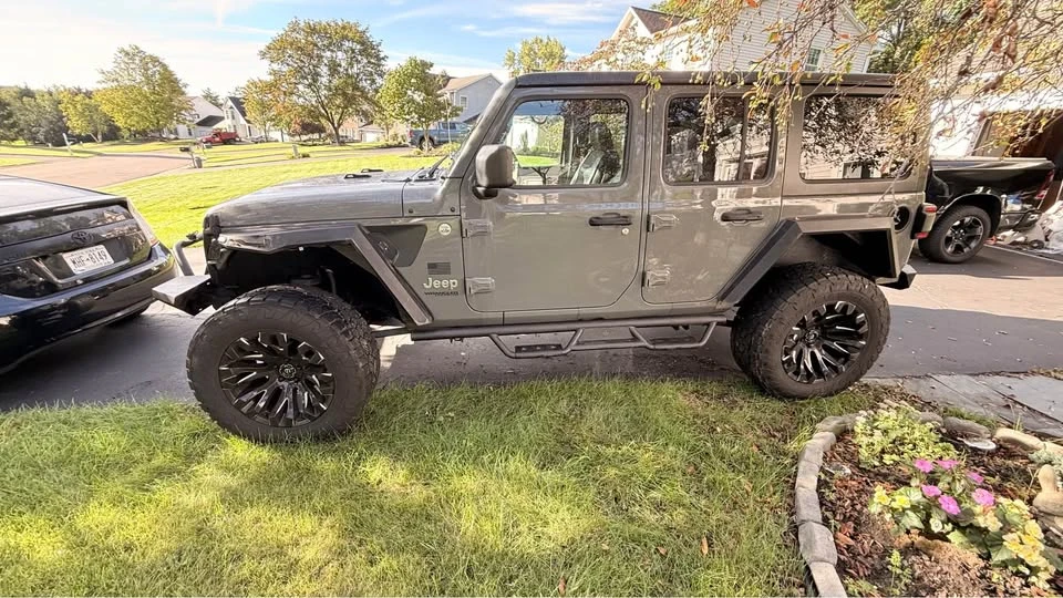 2020 Jeep JL Wrangler - Image 11 of 19