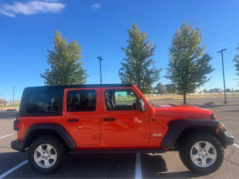 2020 Jeep JL Wrangler - Image 2 of 15