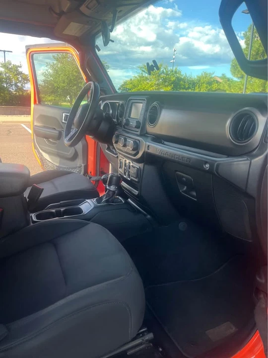 2020 Jeep JL Wrangler - Image 12 of 15