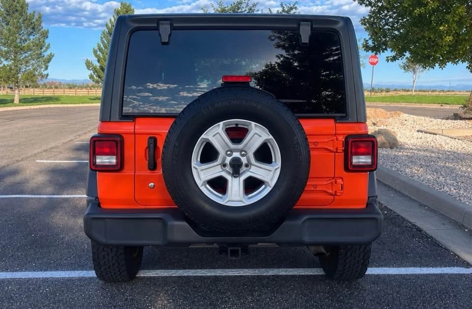 2020 Jeep JL Wrangler - Image 3 of 15