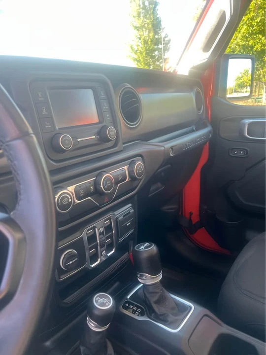 2020 Jeep JL Wrangler - Image 8 of 15