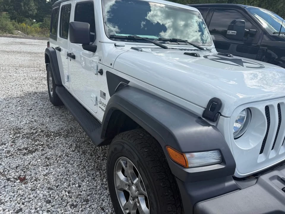 2020 Jeep JL Wrangler - Image 4 of 13
