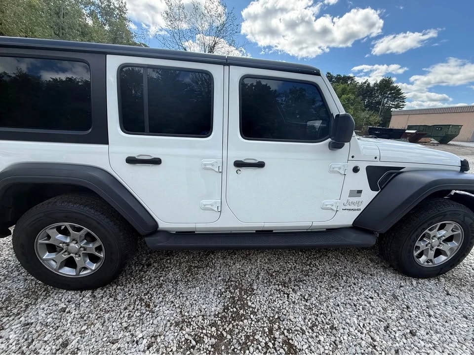 2020 Jeep JL Wrangler - Image 5 of 13