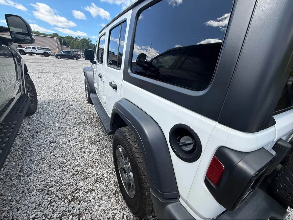2020 Jeep JL Wrangler - Image 8 of 13