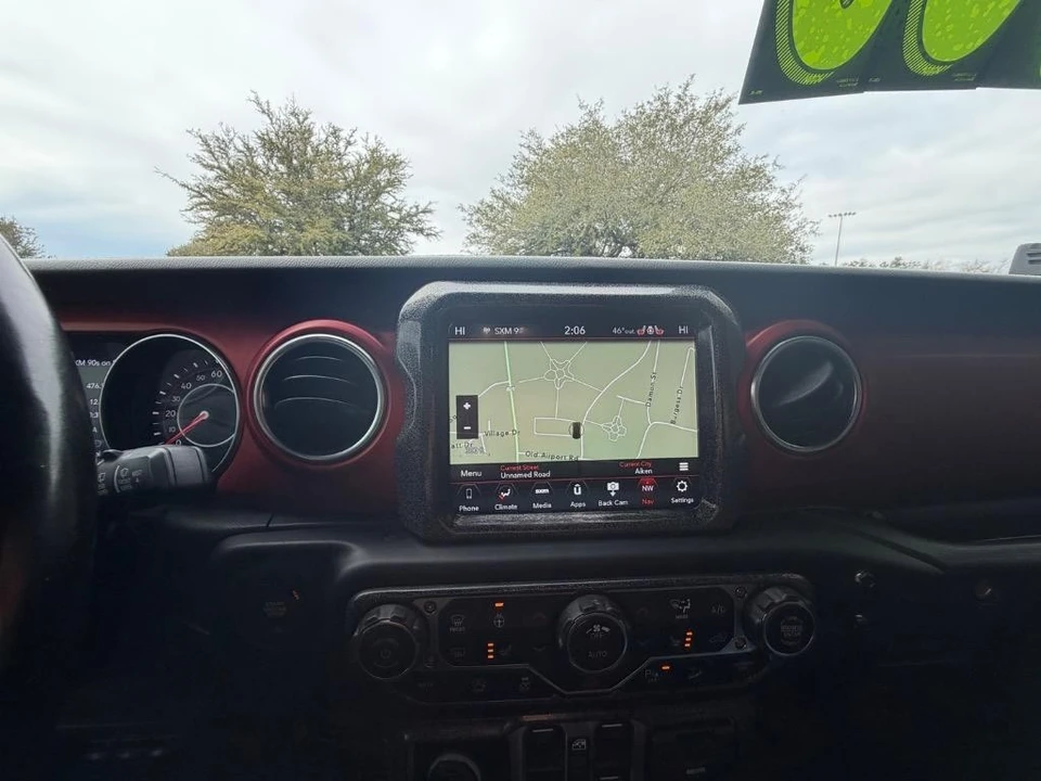2020 Jeep JL Wrangler - Image 18 of 21