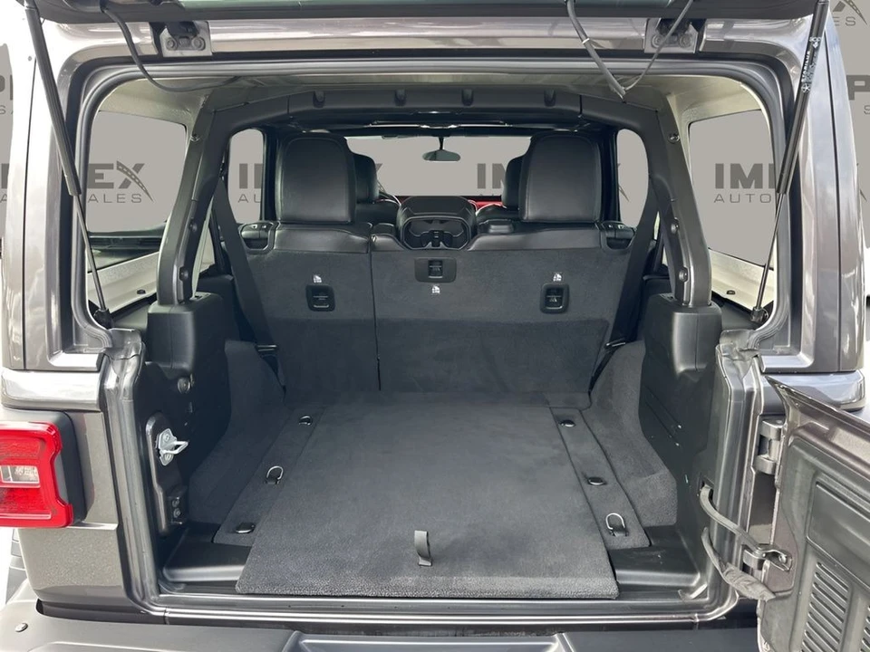 2020 Jeep - Image 26 of 31