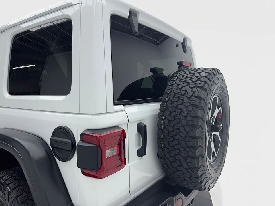 2020 Jeep JL Wrangler - Image 9 of 31