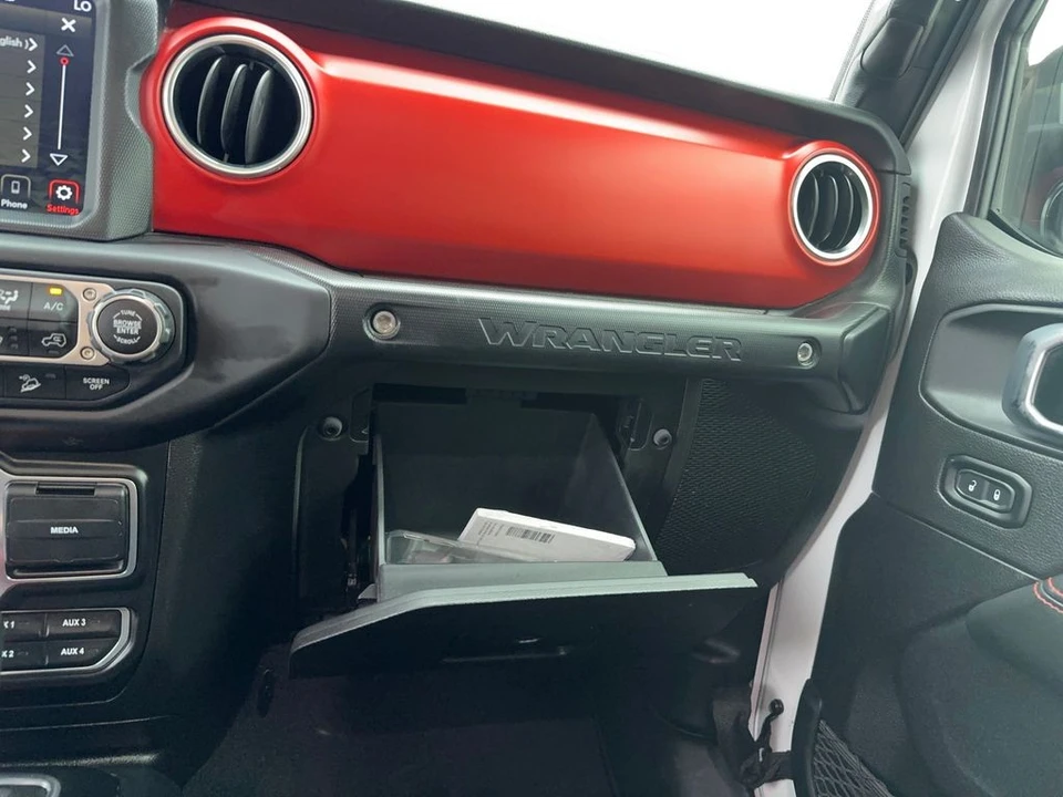 2020 Jeep JL Wrangler - Image 27 of 31