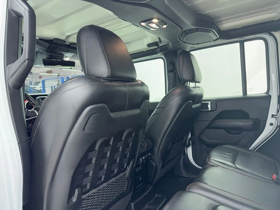 2020 Jeep JL Wrangler - Image 30 of 31