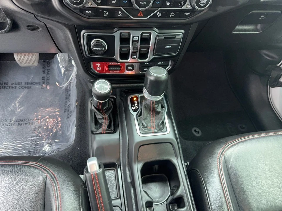 2020 Jeep JL Wrangler - Image 26 of 31