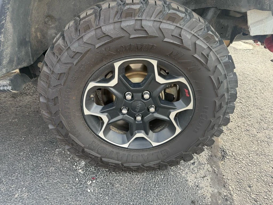 2020 Jeep JL Wrangler - Image 8 of 12