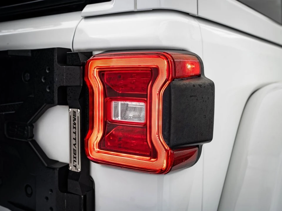 2020 Jeep JL Wrangler - Image 9 of 21