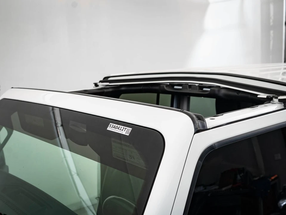 2020 Jeep JL Wrangler - Image 14 of 21
