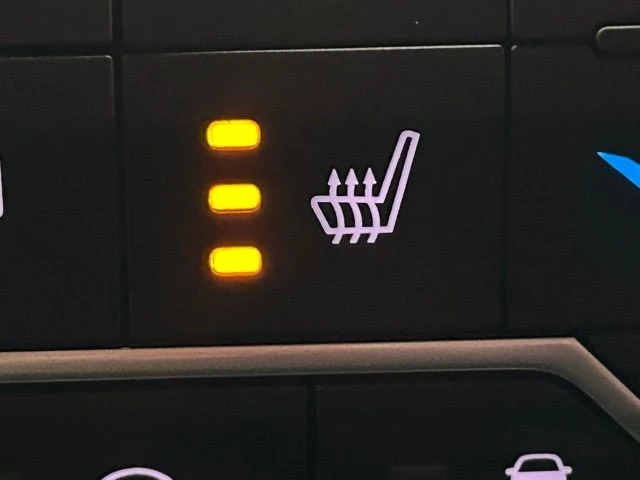 2020 Jeep JL Wrangler - Image 7 of 12