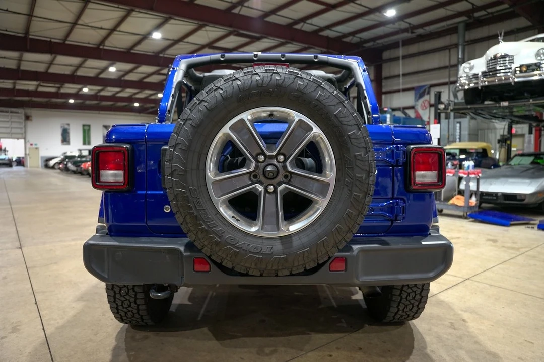 2020 Jeep JL Wrangler - Image 7 of 12