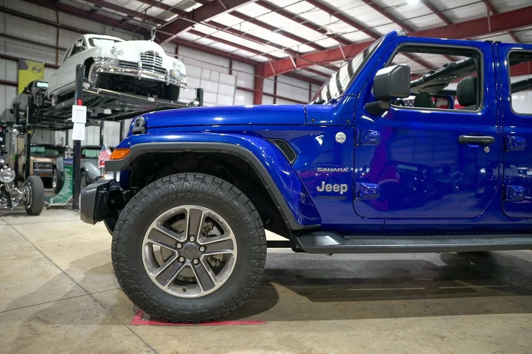 2020 Jeep JL Wrangler - Image 3 of 12