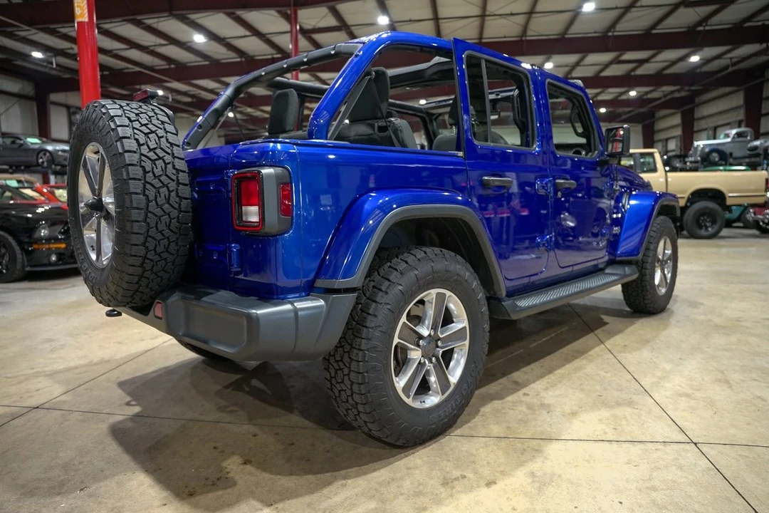 2020 Jeep JL Wrangler - Image 8 of 12