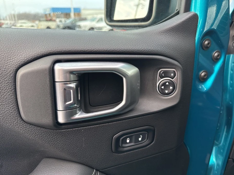 2020 Jeep JL Wrangler - Image 10 of 12