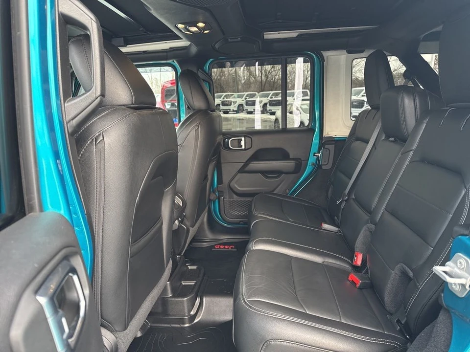 2020 Jeep JL Wrangler - Image 11 of 12