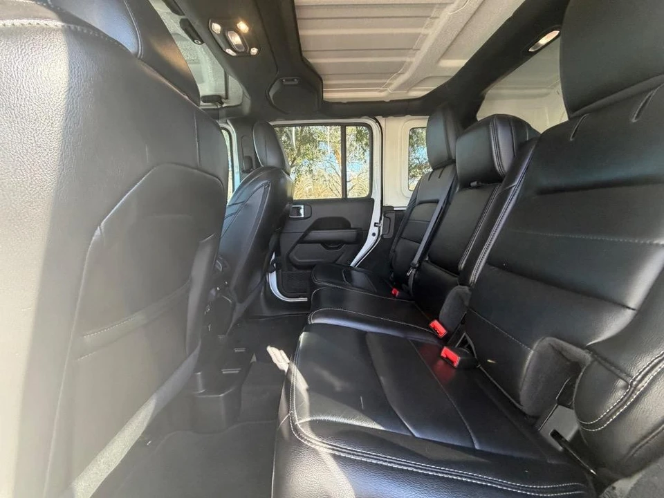2020 Jeep JL Wrangler - Image 21 of 21