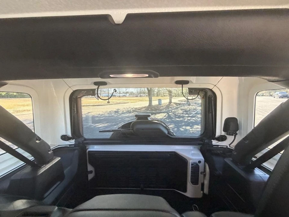 2020 Jeep - Image 26 of 31