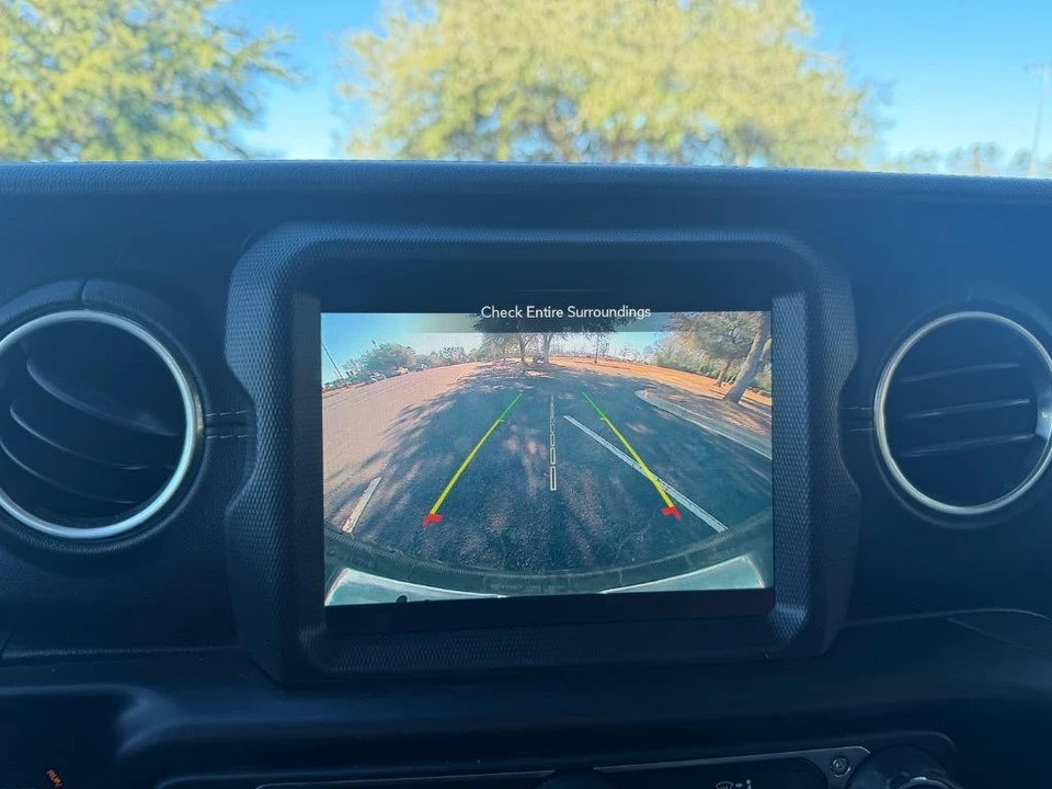 2020 Jeep JL Wrangler - Image 13 of 21