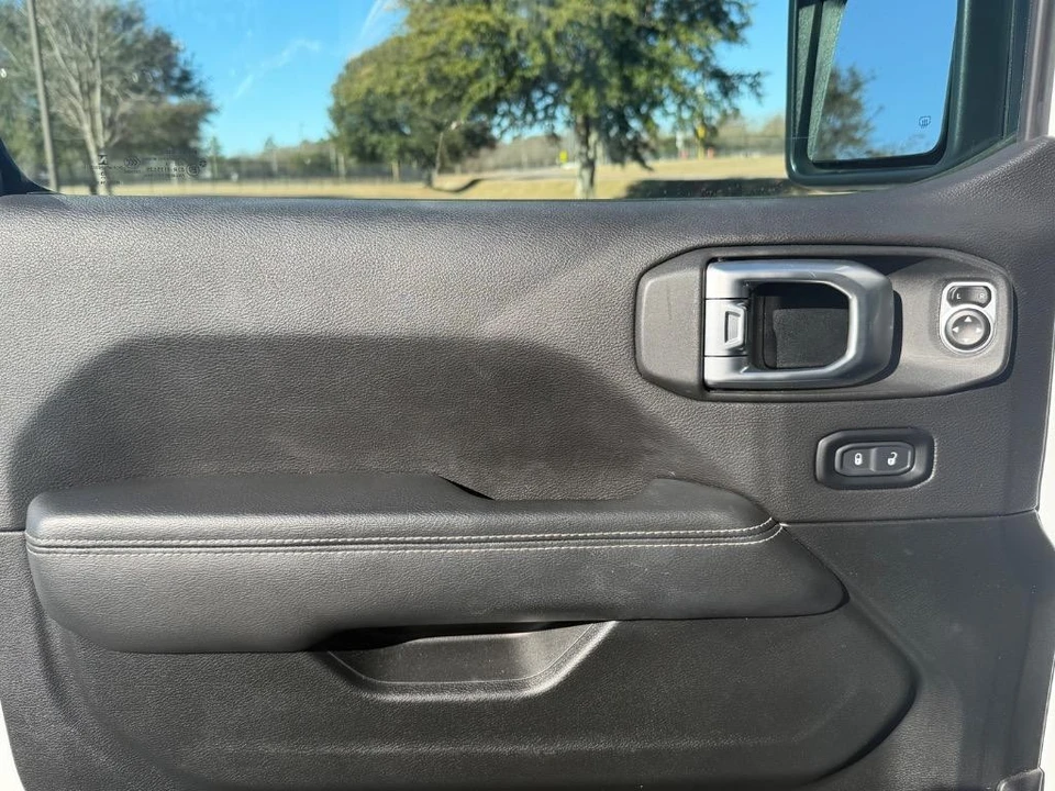 2020 Jeep JL Wrangler - Image 5 of 21