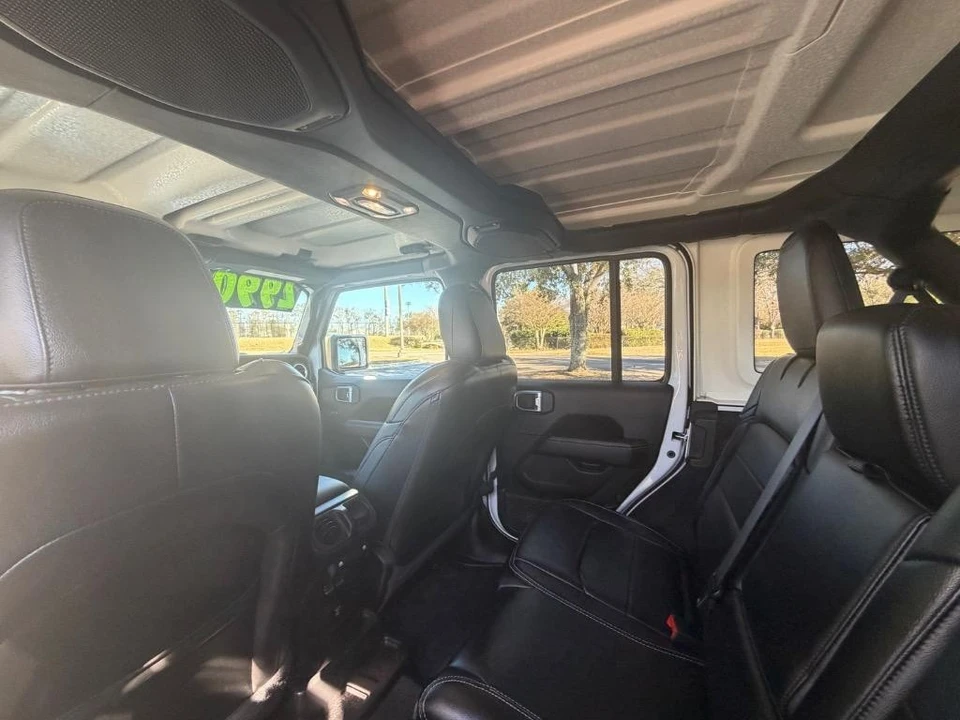2020 Jeep - Image 22 of 31