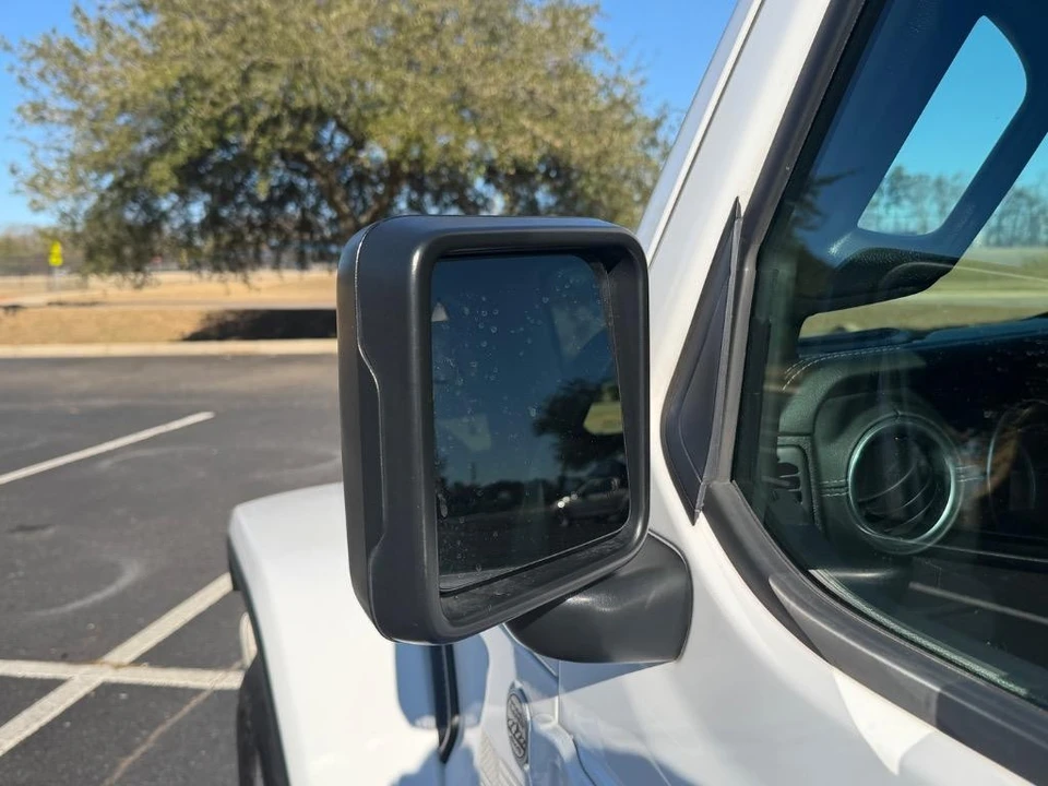 2020 Jeep JL Wrangler - Image 4 of 21
