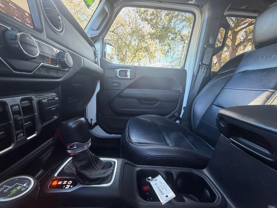 2020 Jeep JL Wrangler - Image 16 of 21