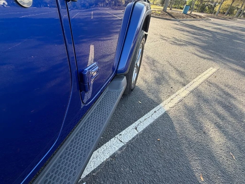2020 Jeep JL Wrangler - Image 4 of 31