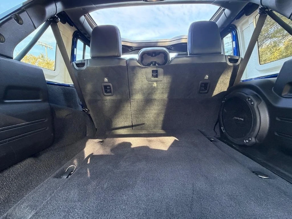 2020 Jeep JL Wrangler - Image 29 of 31