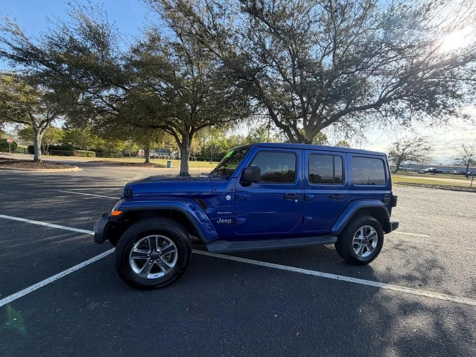 2020 Jeep JL Wrangler - Image 2 of 31