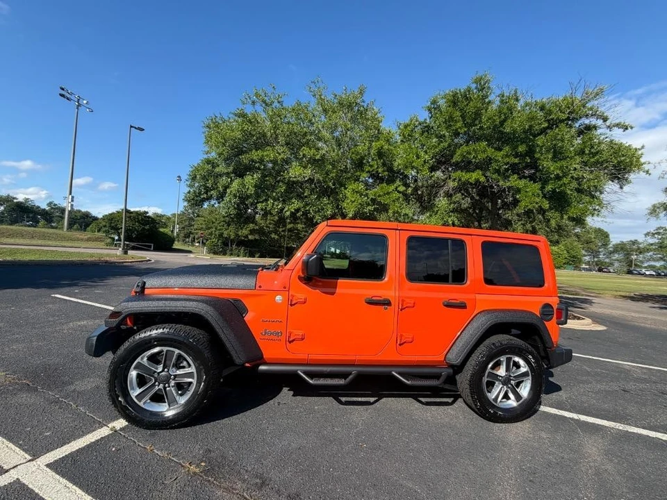2020 Jeep JL Wrangler - Image 2 of 28