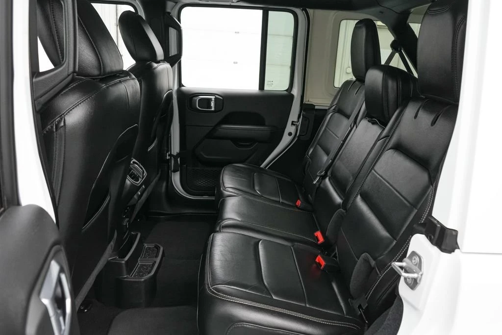 2020 Jeep JL Wrangler - Image 23 of 30
