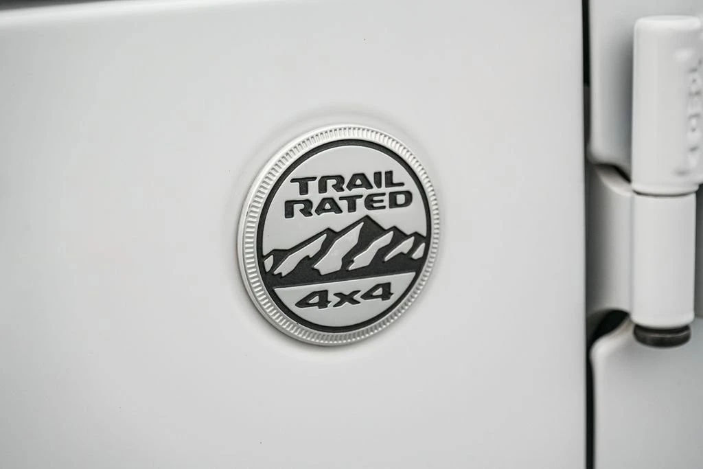 2020 Jeep JL Wrangler - Image 14 of 30