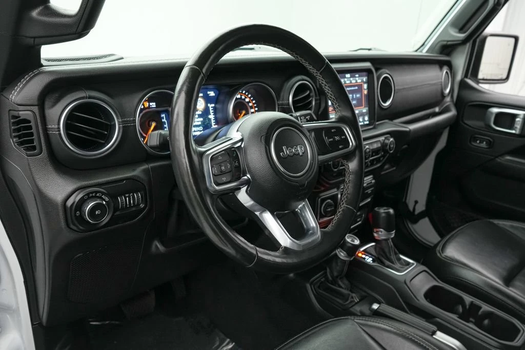 2020 Jeep JL Wrangler - Image 16 of 30