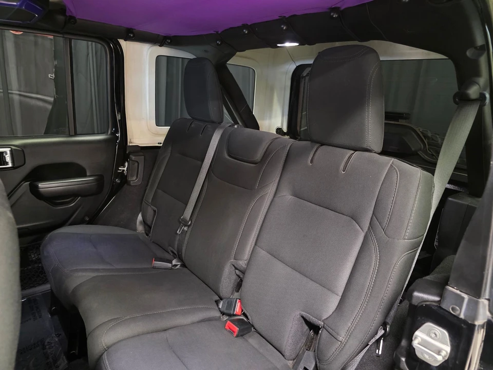 2020 Jeep JL Wrangler - Image 28 of 31