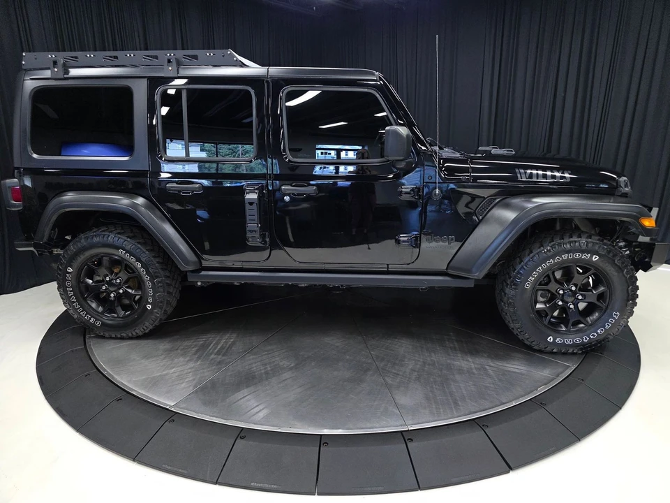 2020 Jeep JL Wrangler - Image 13 of 31