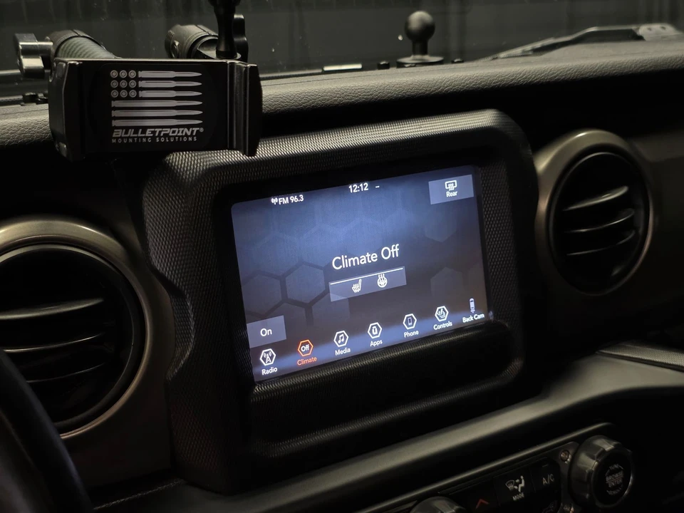 2020 Jeep JL Wrangler - Image 22 of 31