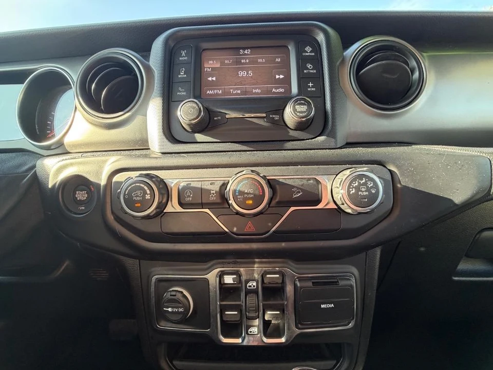 2020 Jeep JL Wrangler - Image 11 of 21