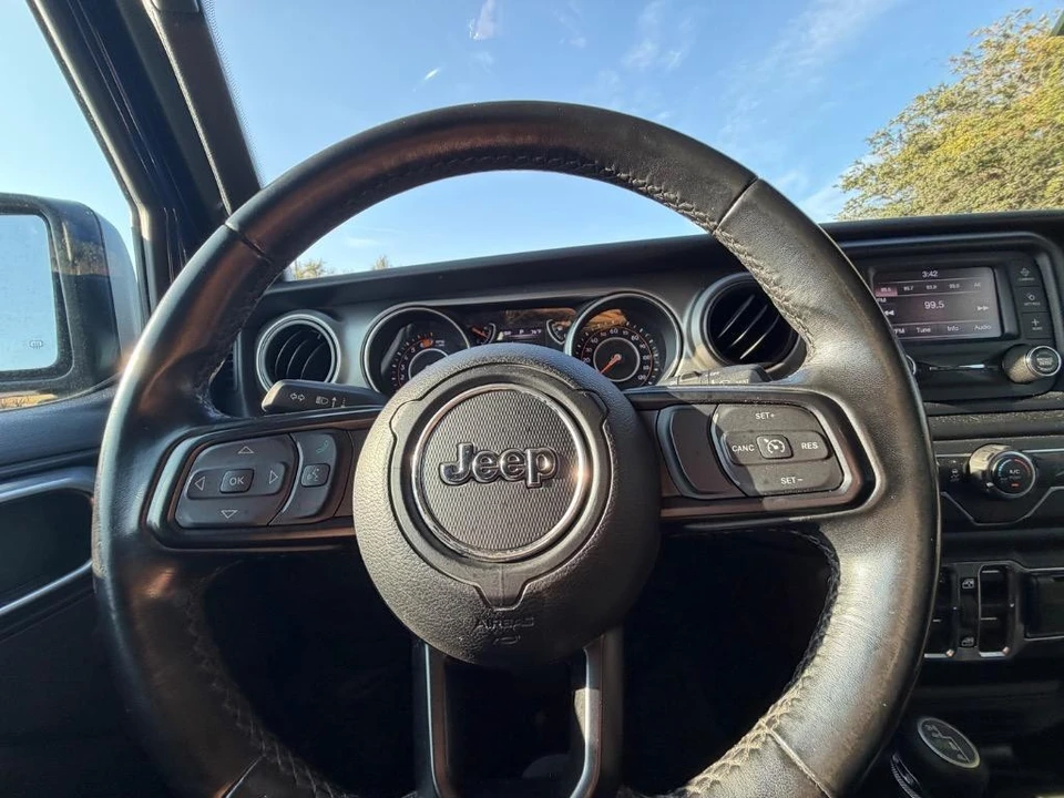 2020 Jeep JL Wrangler - Image 8 of 21